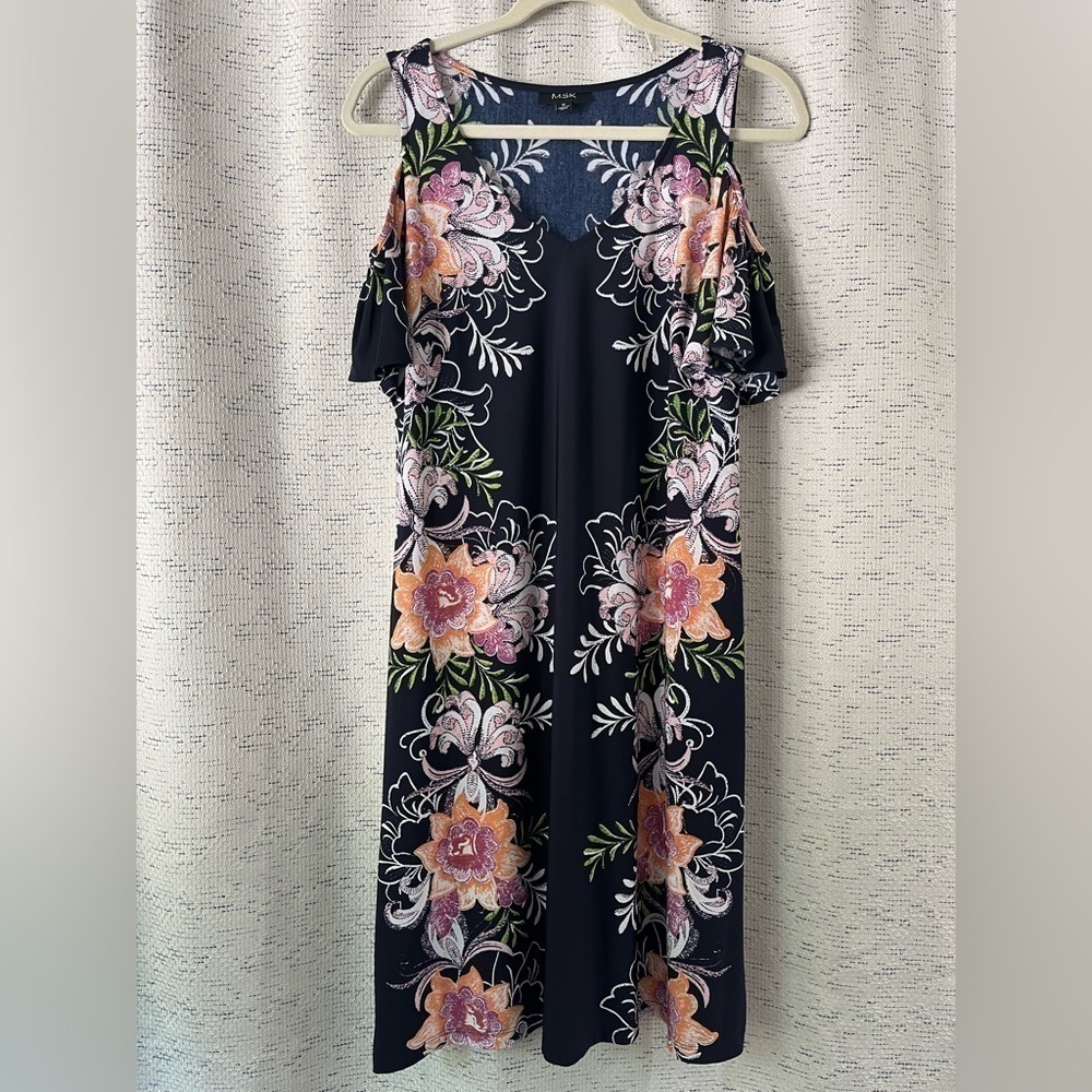 MSK shift dress in black, pink and orange floral cold shoulder - Picture 3 of 6